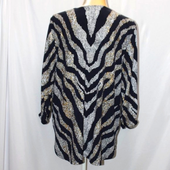 JM Collection V-Neck Navy & Metallic 3/4 Sleeve  Zebra Print Top - Picture 5 of 15